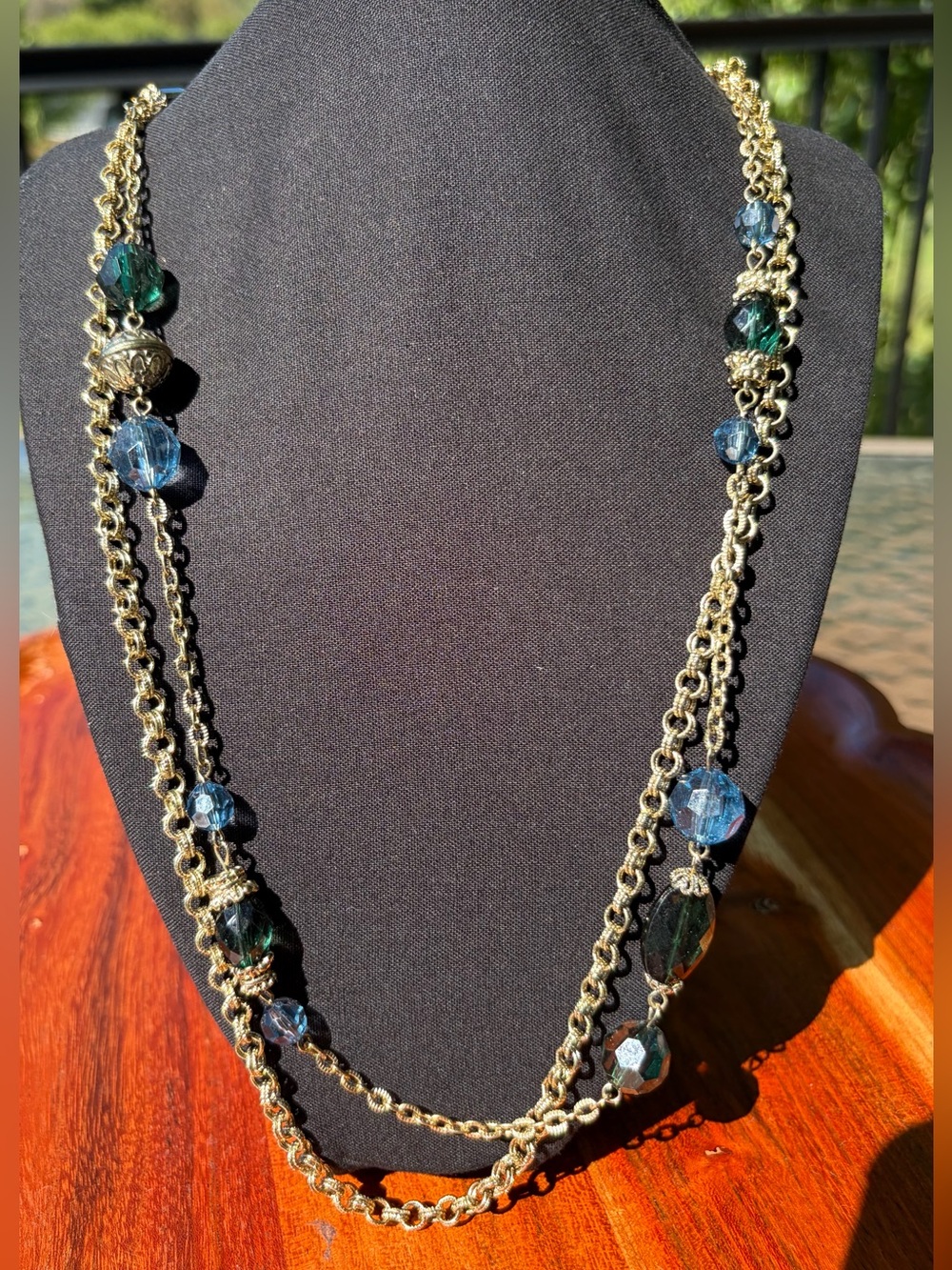 Vintage 1928 Jewelry Co Double Strand Blue Glass Bead Layered Necklace Gold Tone - Picture 2 of 9